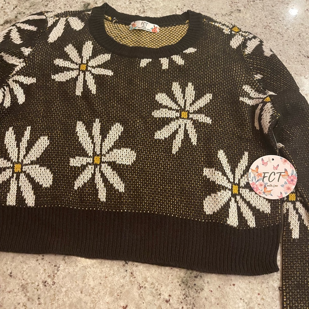 Cropped sweater